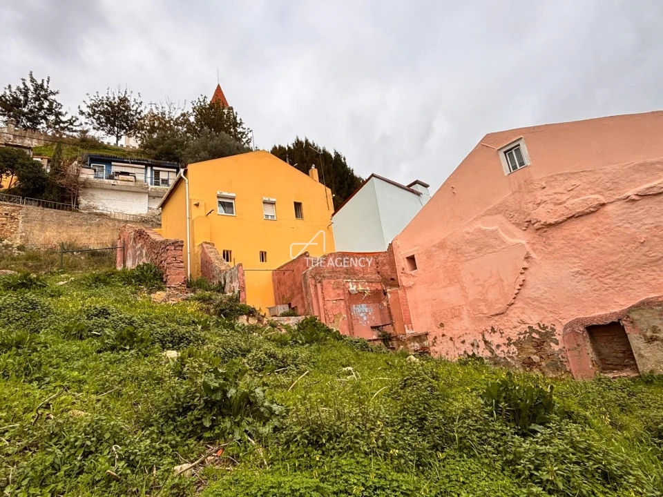 Prédio para Venda em Alhandra, São João dos Montes e Calhandriz Foto 27