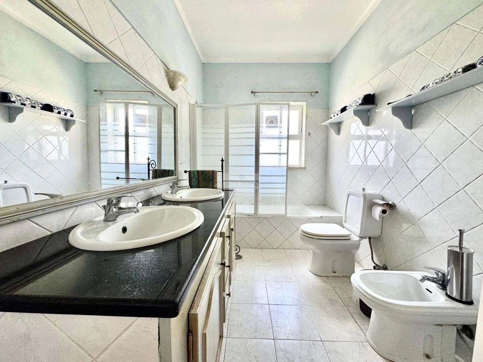 Moradia T3 para Venda em Luz Foto 10