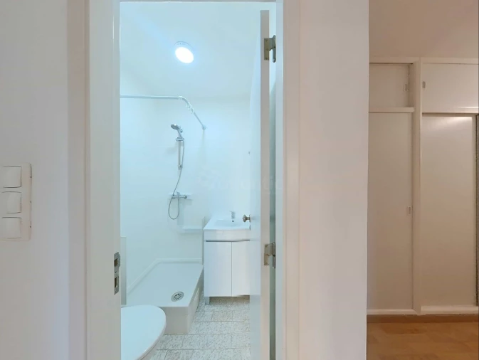 Apartamento T7 para Venda em Santo António dos Cavaleiros e Frielas Foto 3