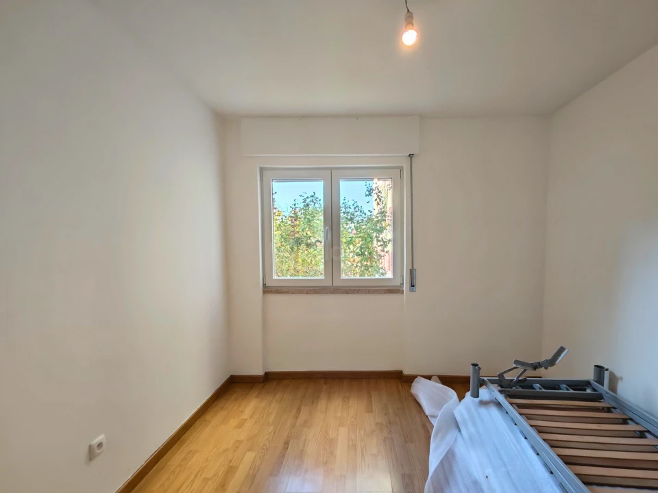 Apartamento T7 para Venda em Santo António dos Cavaleiros e Frielas Foto 29