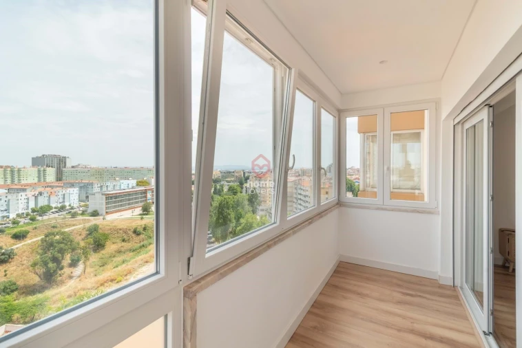 Apartamento T3 para Venda em Areeiro Foto 20