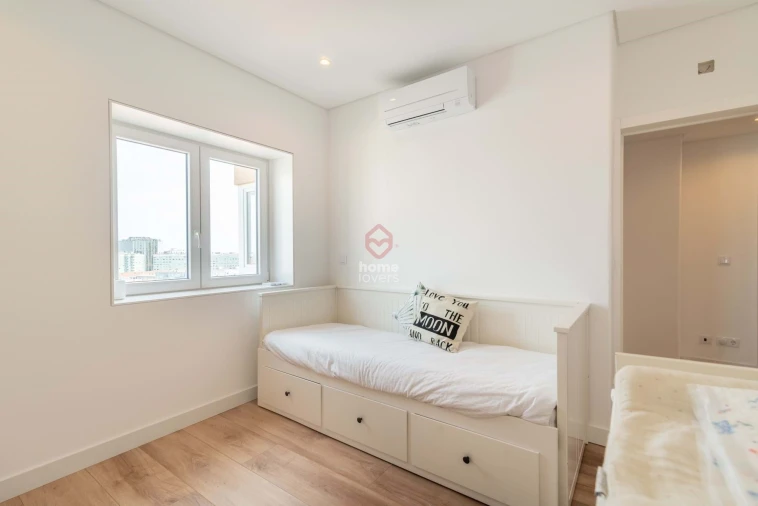 Apartamento T3 para Venda em Areeiro Foto 24