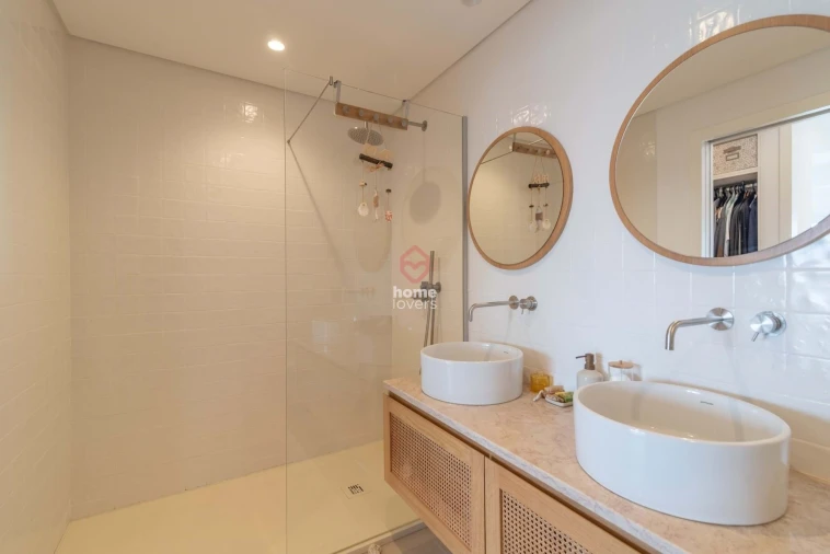 Apartamento T3 para Venda em Areeiro Foto 17