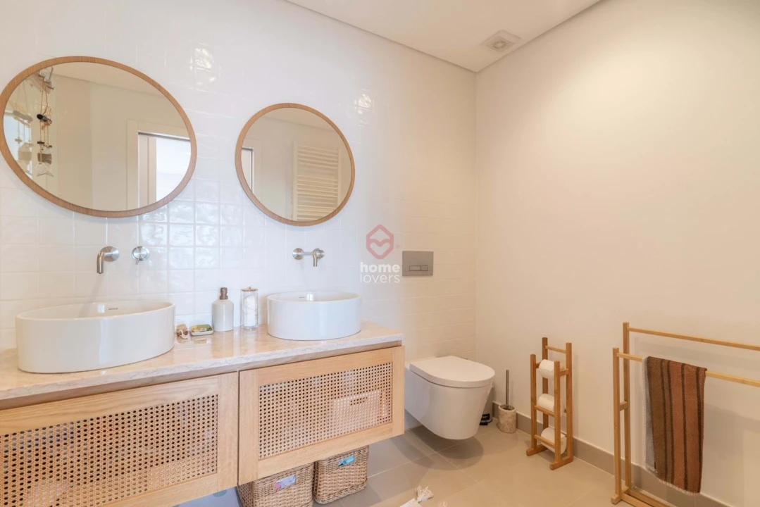 Apartamento T3 para Venda em Areeiro Foto 16