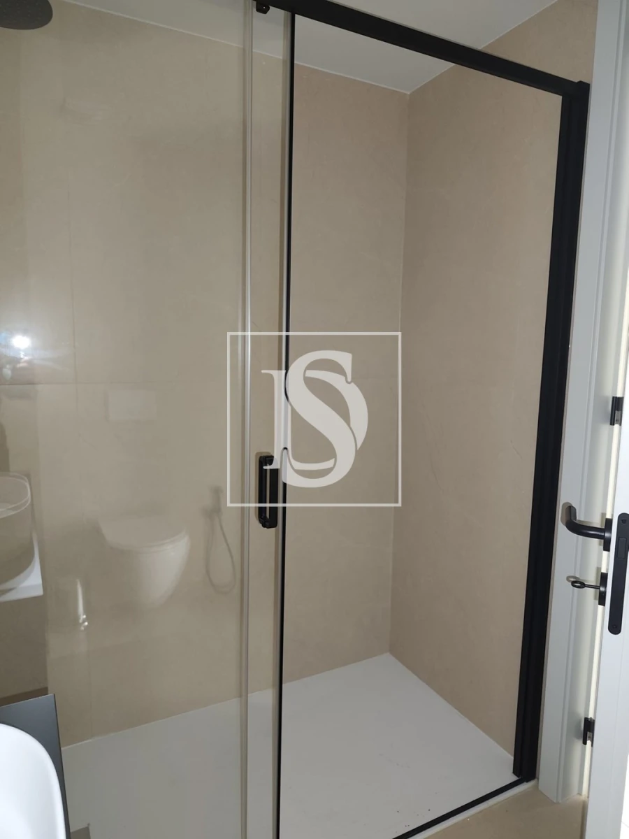 Apartamento T1 para Arrendamento em Azurem Foto 8