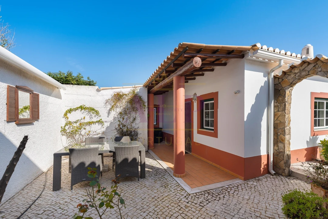 Moradia T3 para Venda em Lagos (São Sebastião e Santa Maria) Foto 34