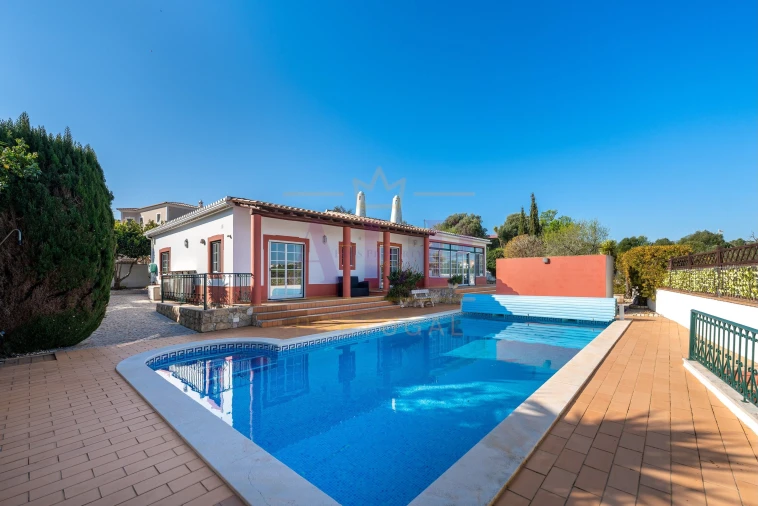 Moradia T3 para Venda em Lagos (São Sebastião e Santa Maria) Foto 32