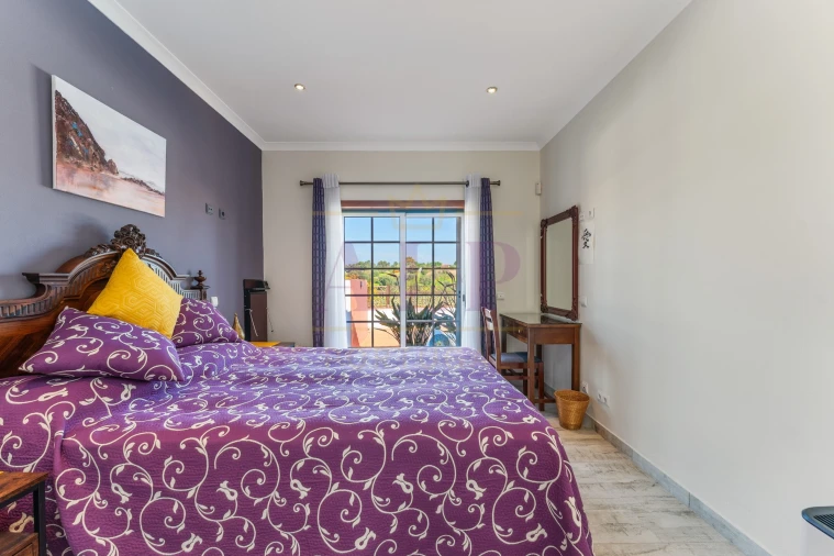 Moradia T3 para Venda em Lagos (São Sebastião e Santa Maria) Foto 17