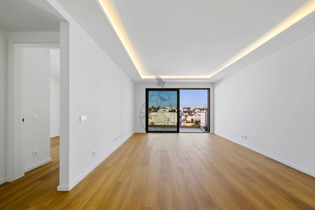 Apartamento T2 para Venda em Alvor Foto 5