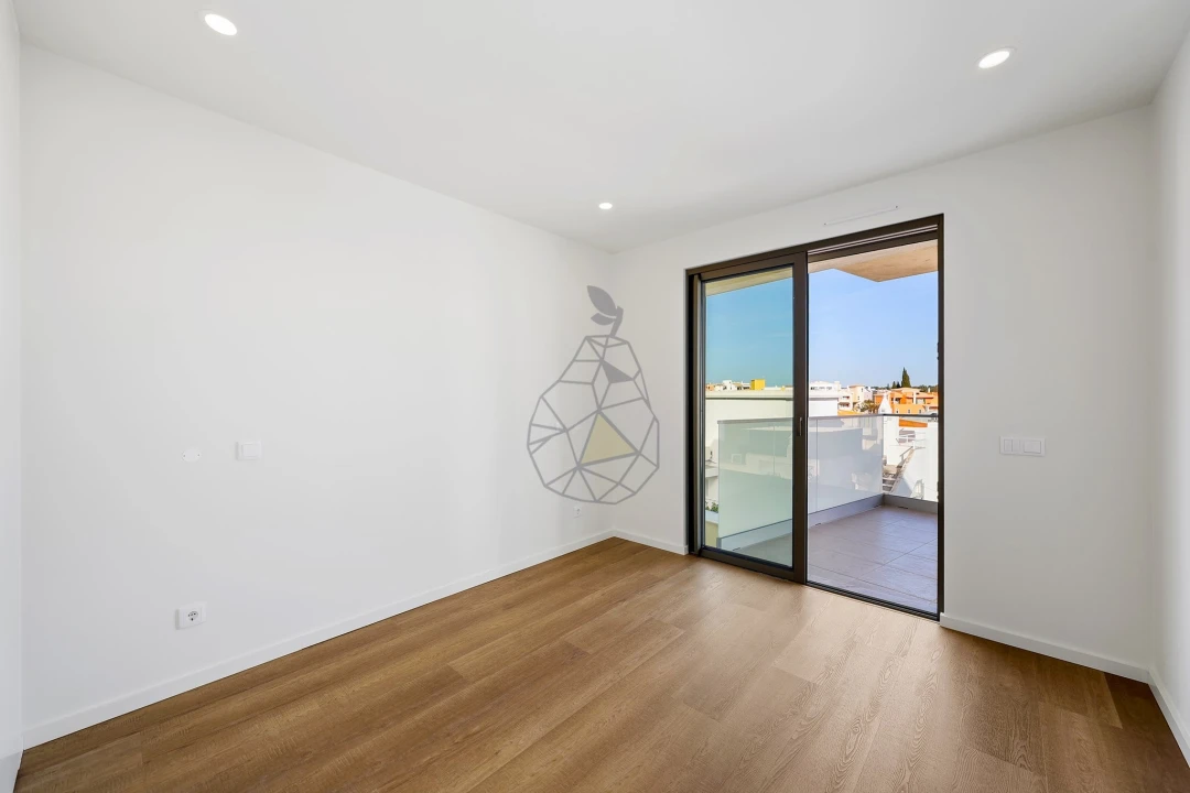 Apartamento T2 para Venda em Alvor Foto 16