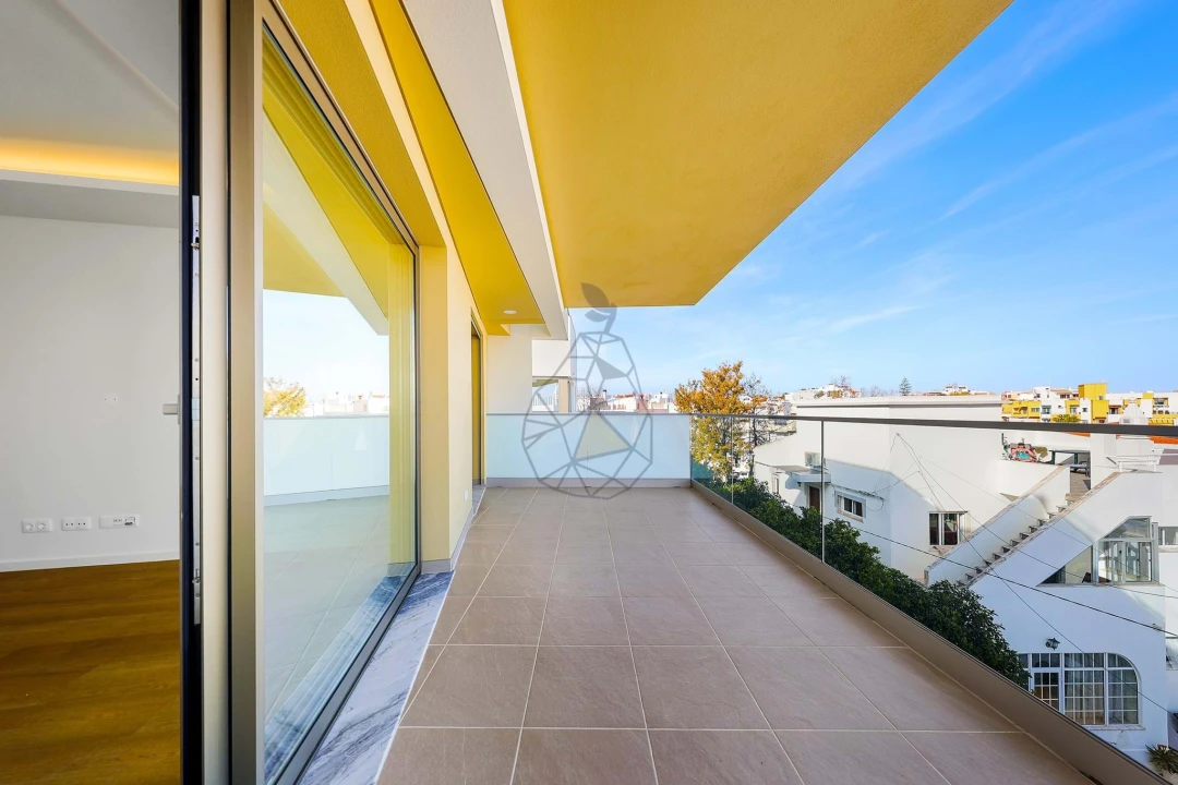 Apartamento T2 para Venda em Alvor Foto 6