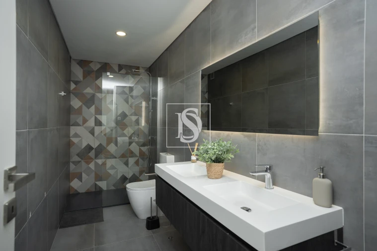 Moradia T4 para Venda em Este (São Pedro e São Mamede) Foto 15