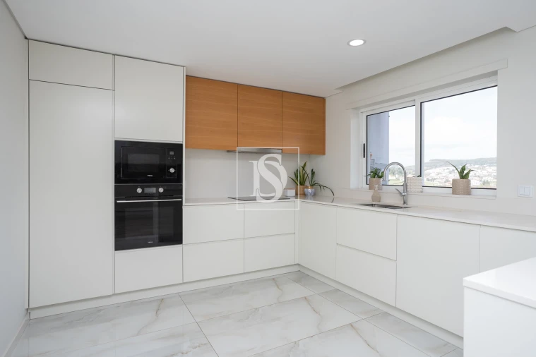 Moradia T4 para Venda em Este (São Pedro e São Mamede) Foto 7