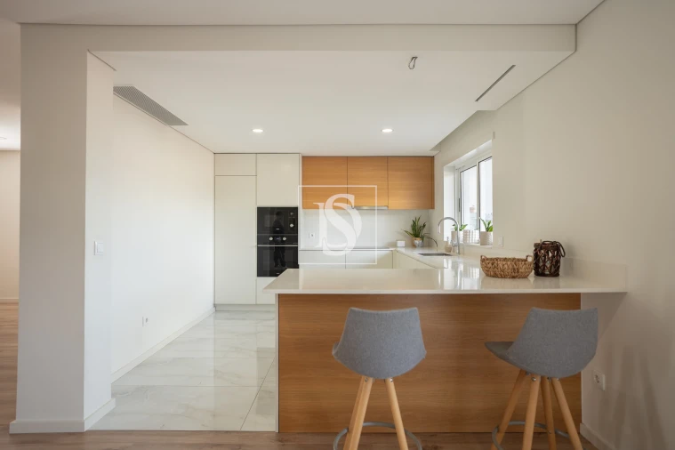 Moradia T4 para Venda em Este (São Pedro e São Mamede) Foto 8