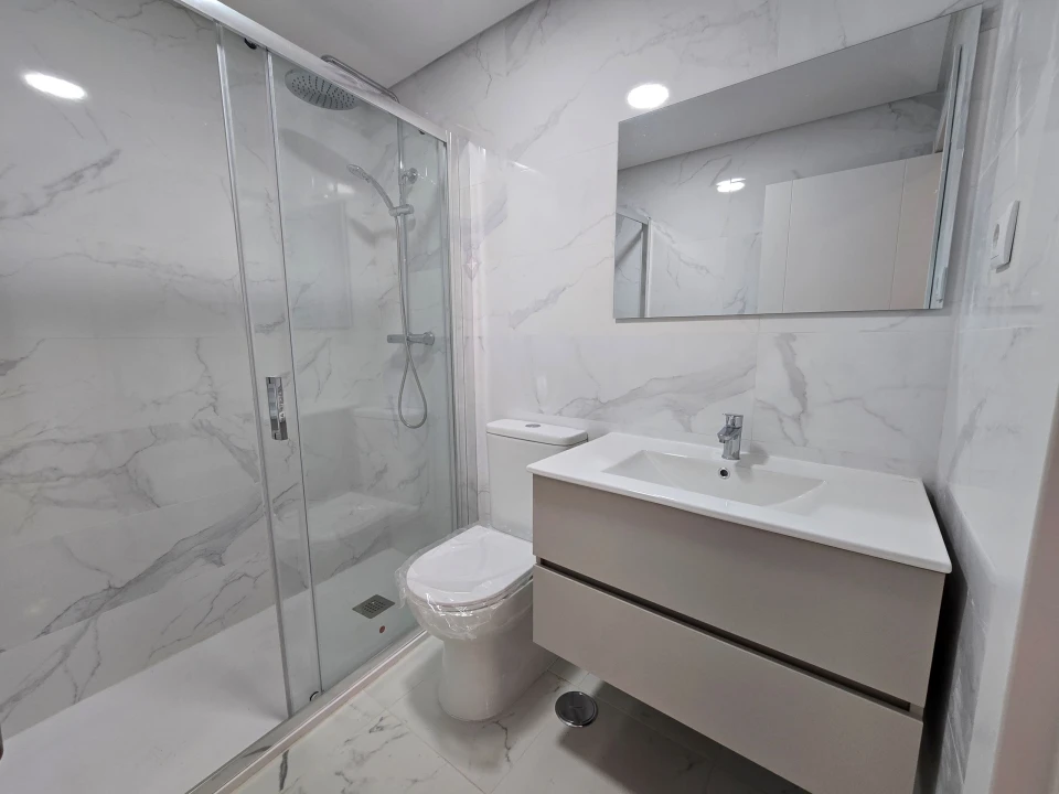 Apartamento T4 para Venda em Venteira Foto 24