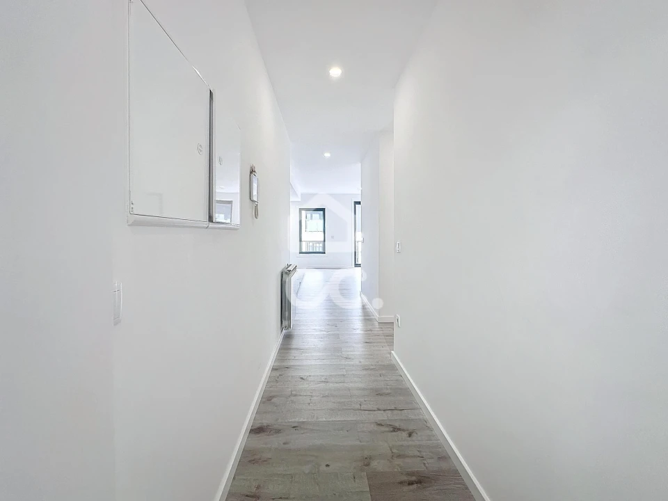 Apartamento T2 para Venda em Santa Maria Maior Foto 8