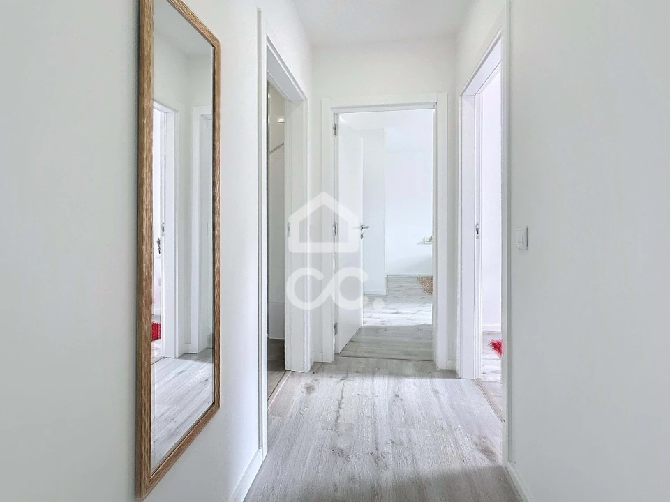 Apartamento T2 para Venda em Santa Maria Maior Foto 14