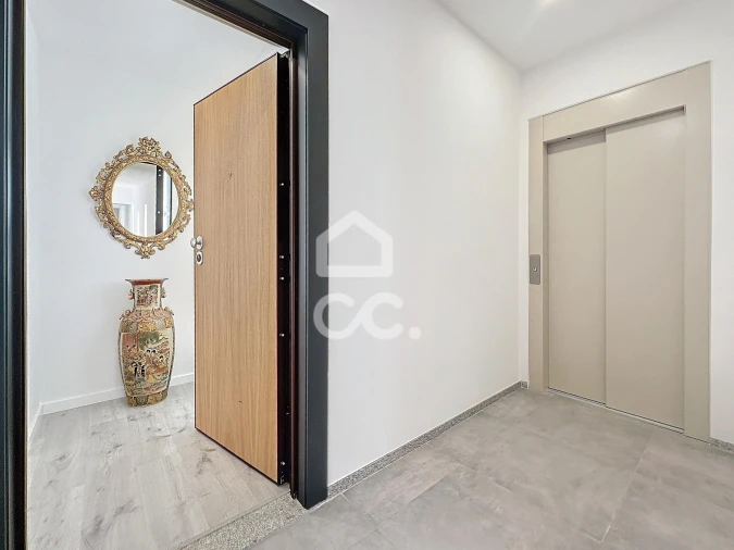 Apartamento T2 para Venda em Santa Maria Maior Foto 12