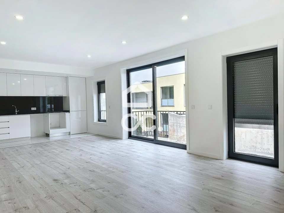 Apartamento T2 para Venda em Santa Maria Maior Foto 1