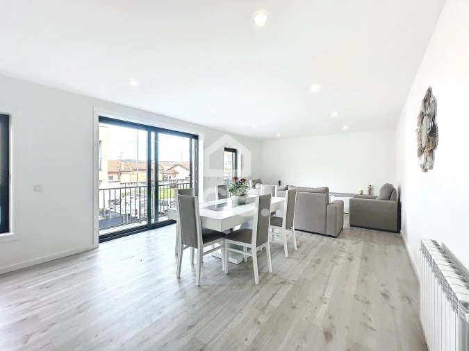 Apartamento T2 para Venda em Santa Maria Maior Foto 4