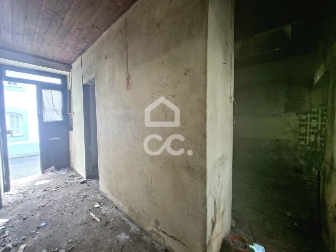 Moradia T2 para Venda em Angra (Santa Luzia) Foto 6