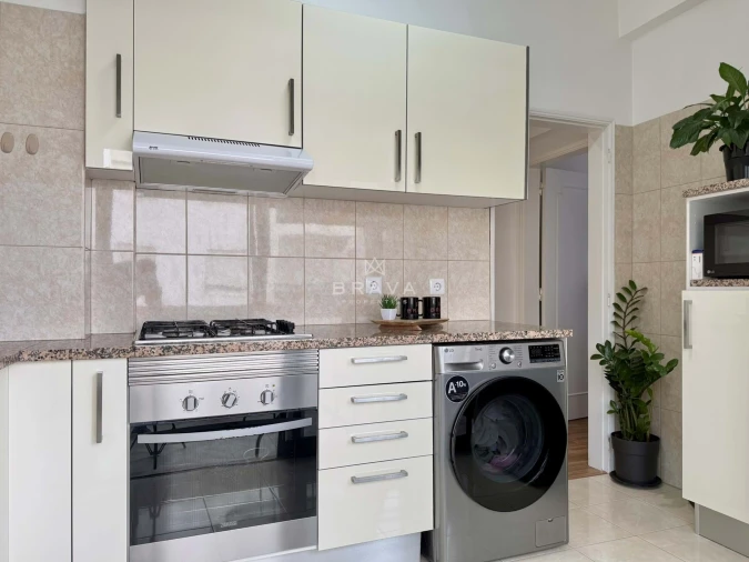 Apartamento T2 para Venda em Quarteira Foto 9