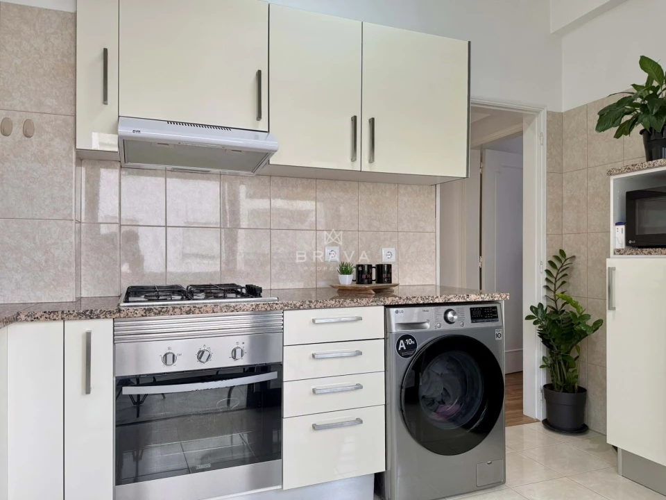 Apartamento T2 para Venda em Quarteira Foto 9