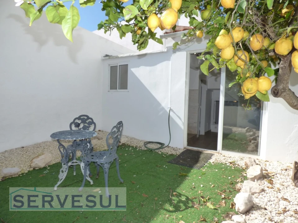 Moradia T4 para Venda em Mexilhoeira Grande Foto 2