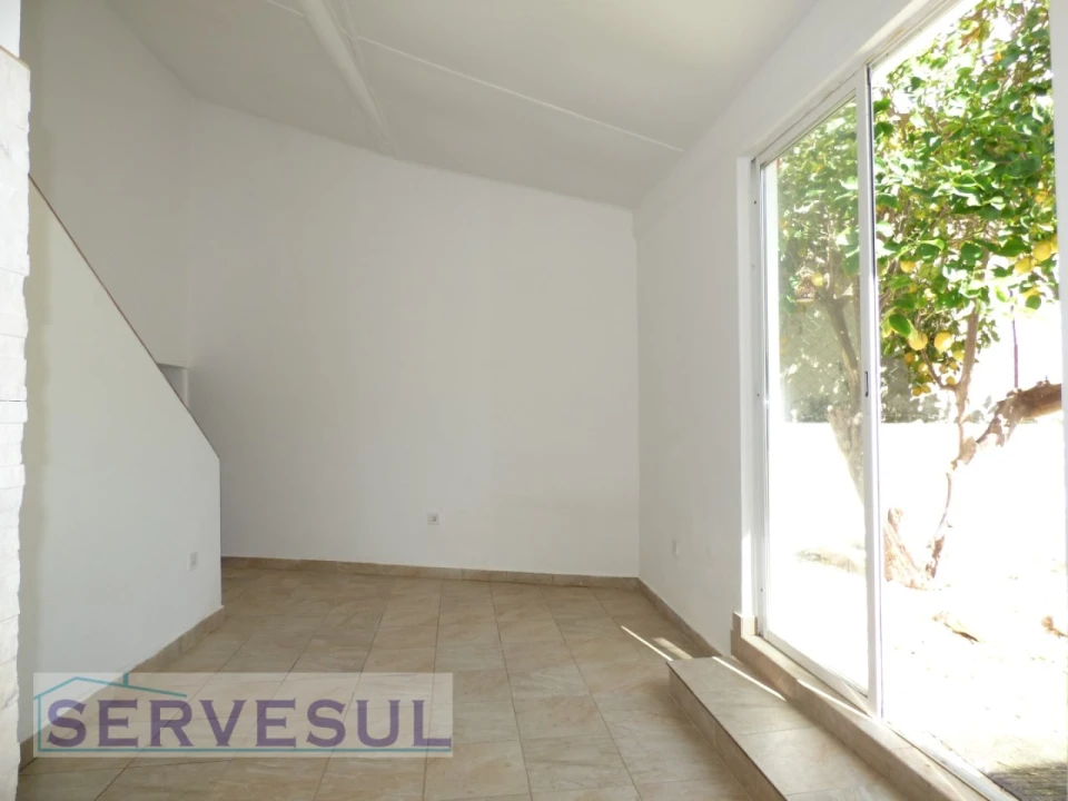 Moradia T4 para Venda em Mexilhoeira Grande Foto 14