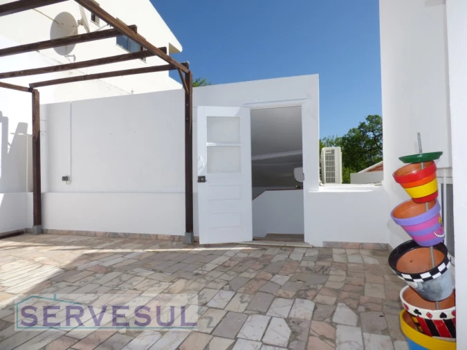 Moradia T4 para Venda em Mexilhoeira Grande