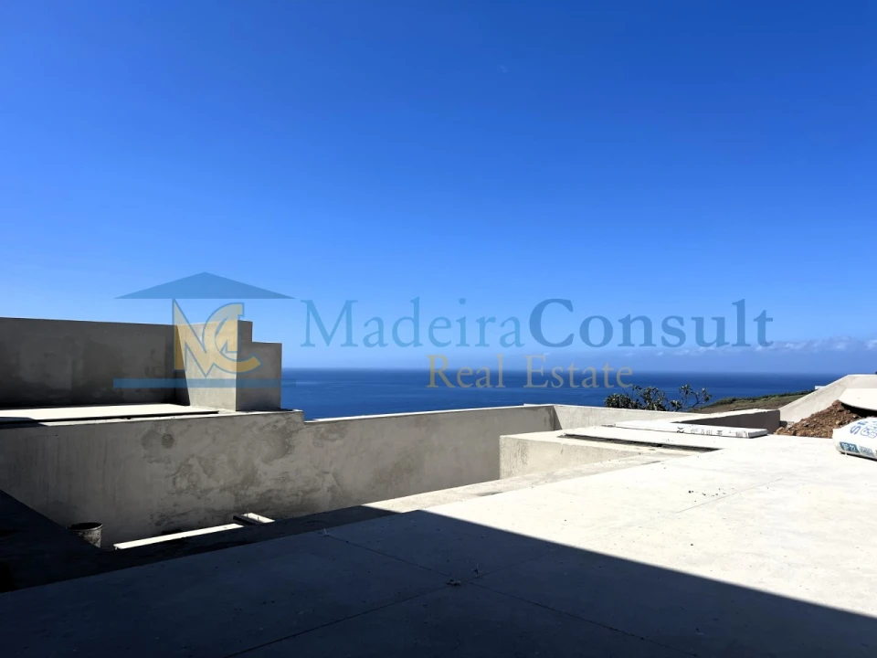 Moradia T2 para Venda em Calheta Foto 1