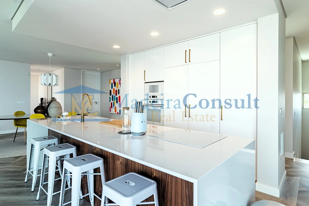 Moradia T2 para Venda em Calheta Foto 8