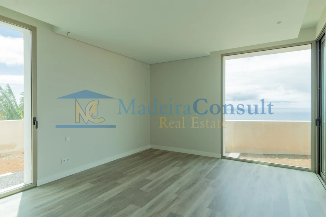 Moradia T2 para Venda em Calheta Foto 15