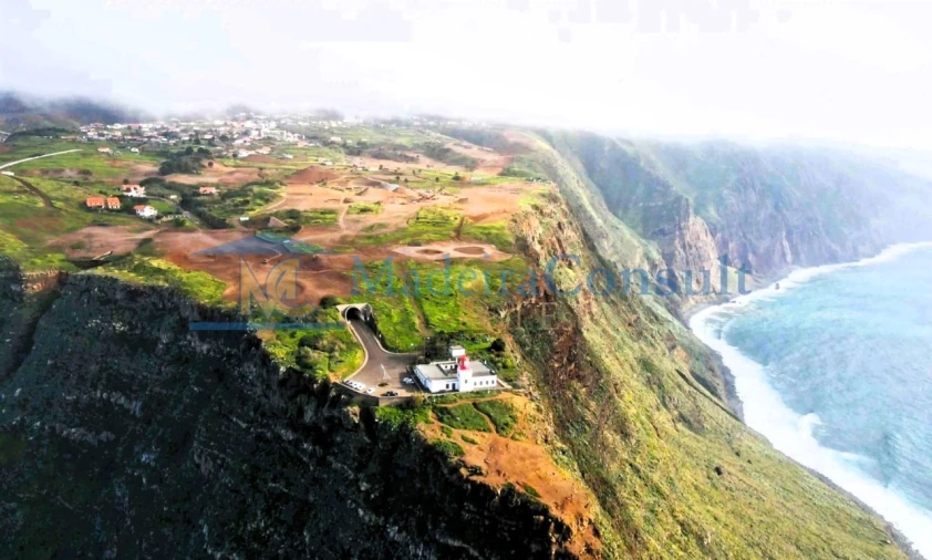 Moradia T2 para Venda em Calheta Foto 19