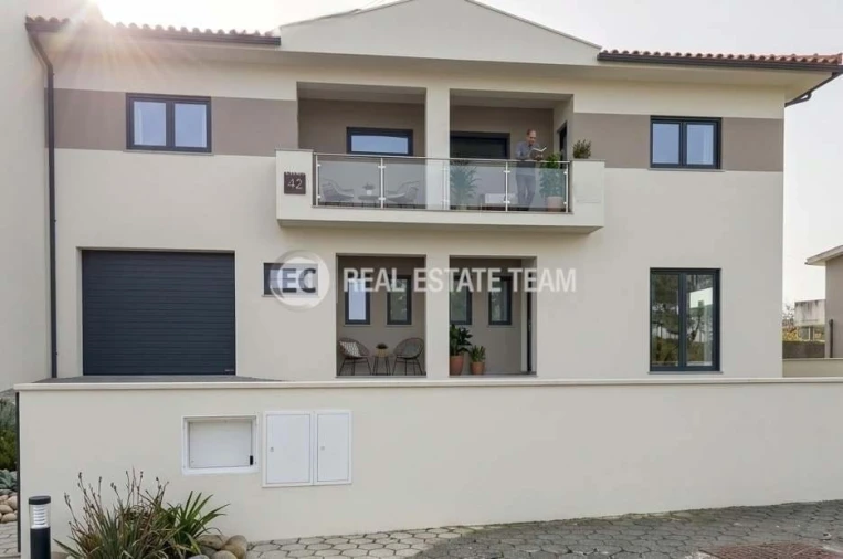 Moradia T4 para Venda em Eixo e Eirol Foto 14