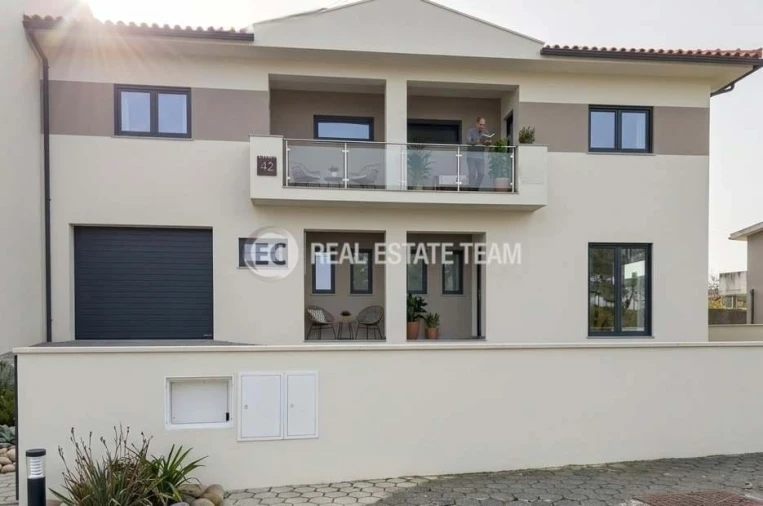 Moradia T4 para Venda em Eixo e Eirol Foto 14