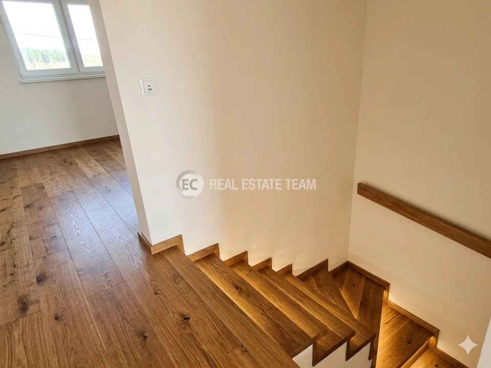 Moradia T4 para Venda em Eixo e Eirol Foto 6