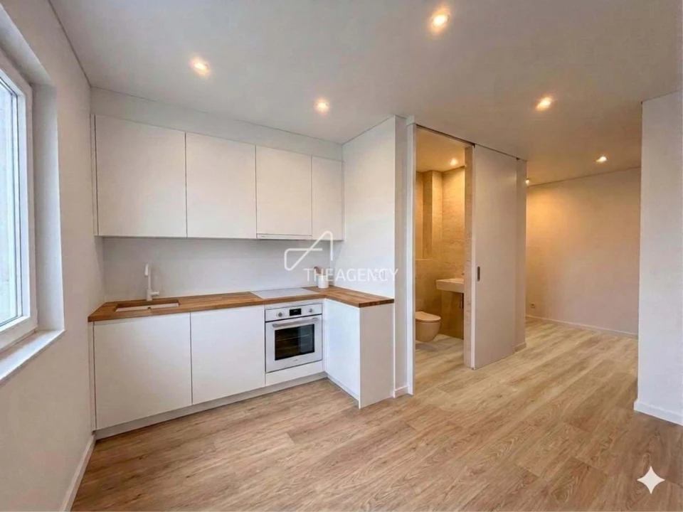 Prédio para Venda em Alhandra, São João dos Montes e Calhandriz Foto 18