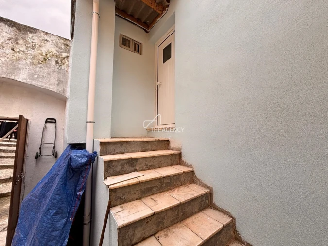 Prédio para Venda em Alhandra, São João dos Montes e Calhandriz Foto 26