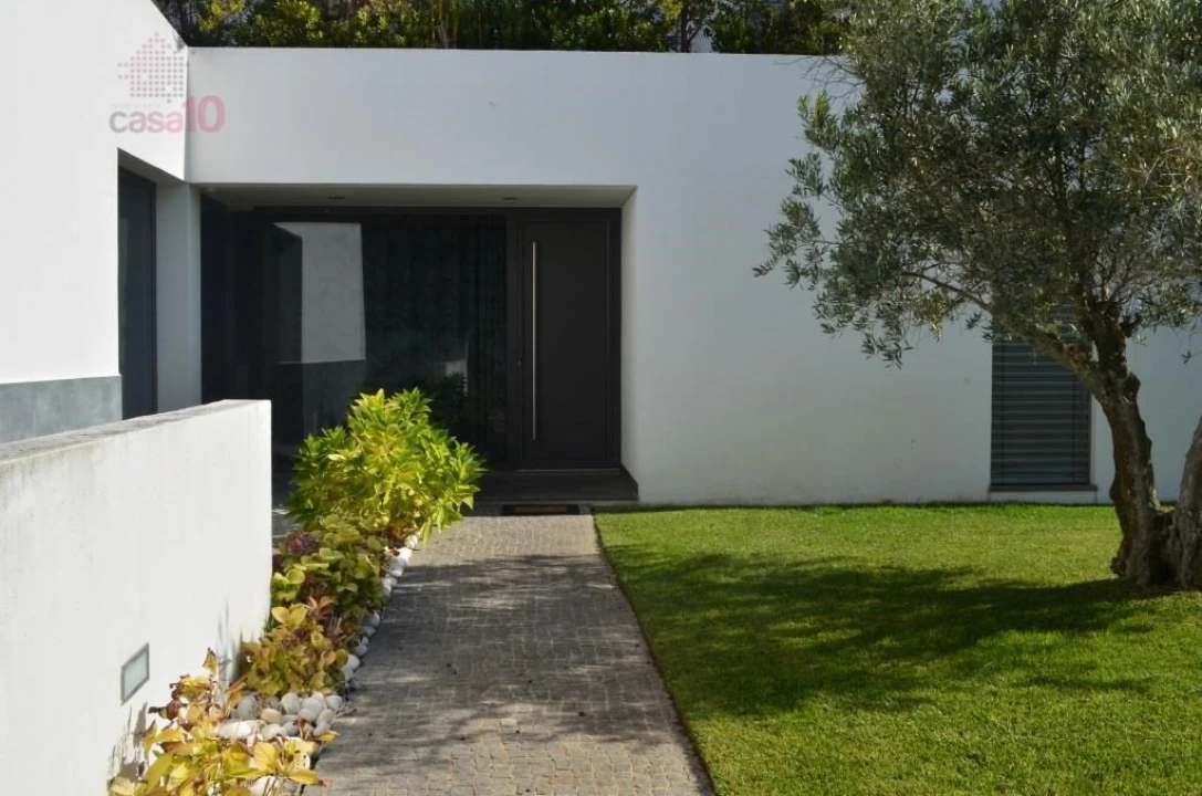 Moradia T5 para Venda em Santa Maria e São Miguel, São Martinho, São Pedro Penaferrim Foto 5