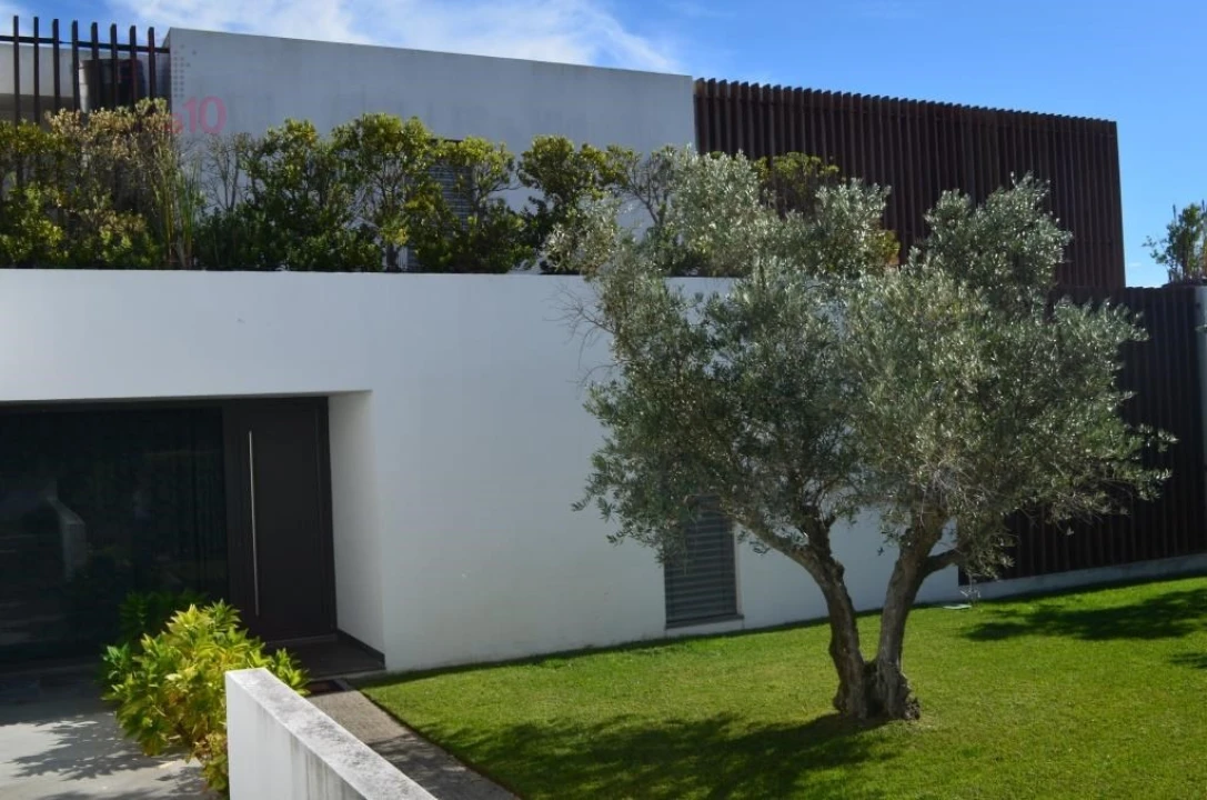 Moradia T5 para Venda em Santa Maria e São Miguel, São Martinho, São Pedro Penaferrim Foto 16