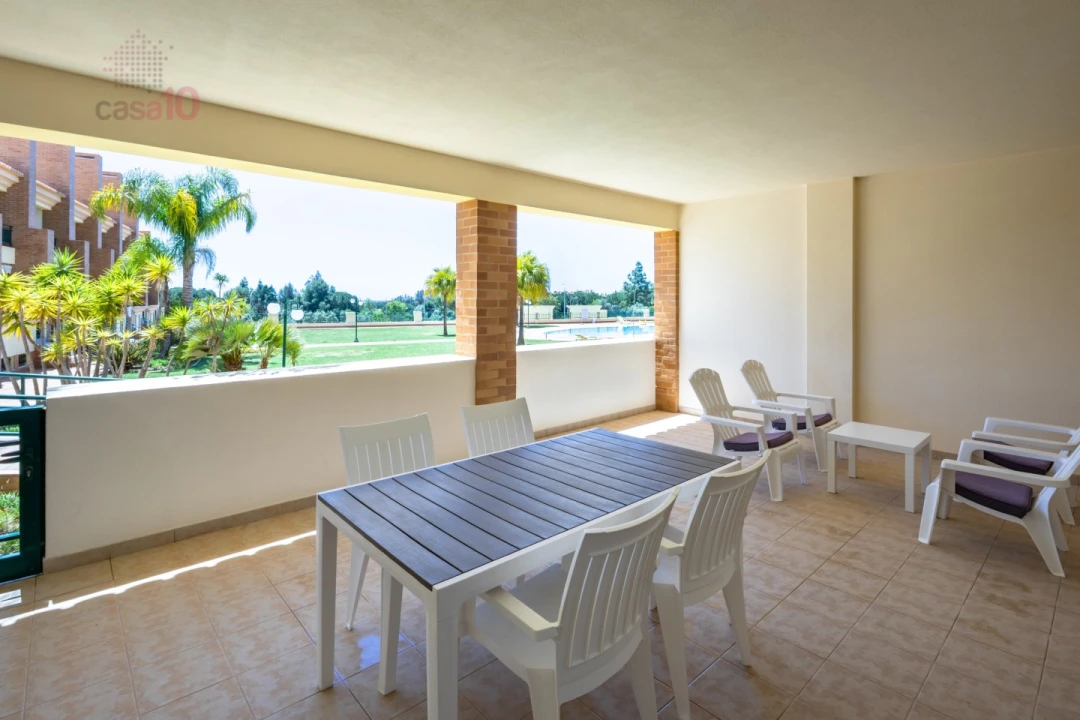 Apartamento T1 para Venda em Quarteira Foto 13