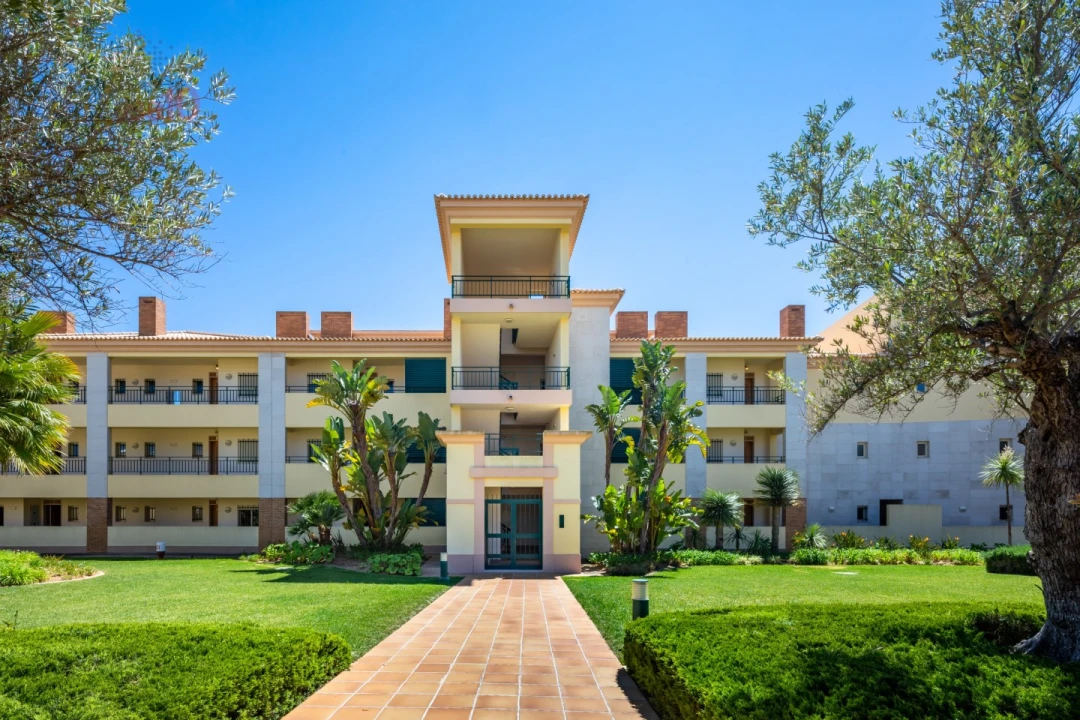 Apartamento T1 para Venda em Quarteira Foto 4