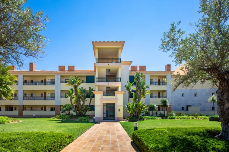 Apartamento T1 para Venda em Quarteira Foto 4