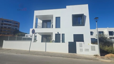 Moradia T3 para Venda em Portimão