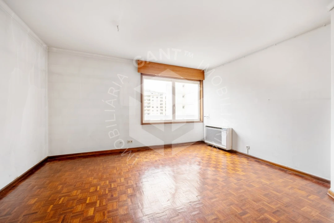 Apartamento T2 para Venda em Algés, Linda-A-Velha e Cruz Quebrada-Dafundo Foto 3