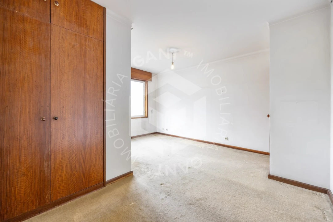 Apartamento T2 para Venda em Algés, Linda-A-Velha e Cruz Quebrada-Dafundo Foto 10