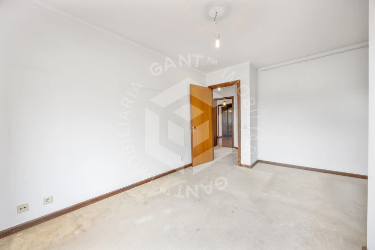 Apartamento T2 para Venda em Algés, Linda-A-Velha e Cruz Quebrada-Dafundo Foto 9