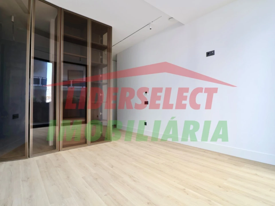 Apartamento T2 para Venda em Lourinhã e Atalaia Foto 21