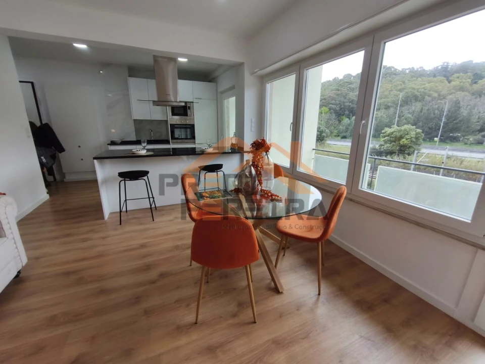Apartamento T3 para Venda em Benfica Foto 2